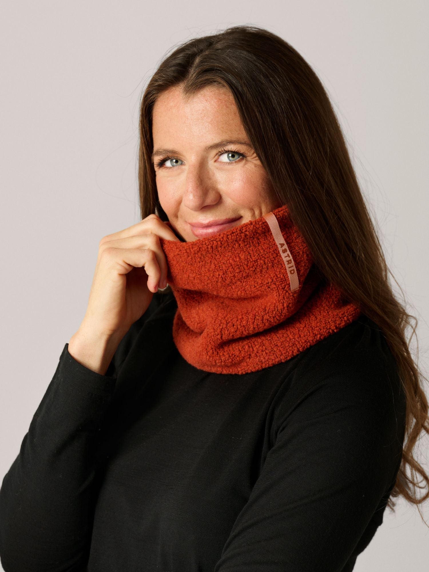 Camilla Wool Neckwarmer Rust